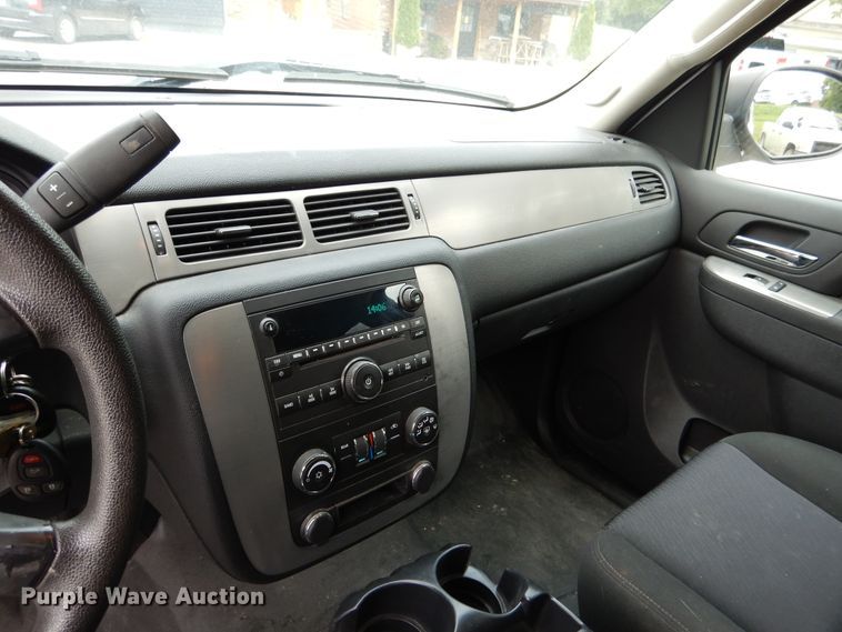 image for item DY9848 2010 Chevrolet Tahoe SUV