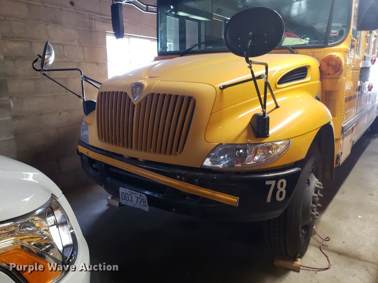 image for item ET9825 2006 International CE300 school bus