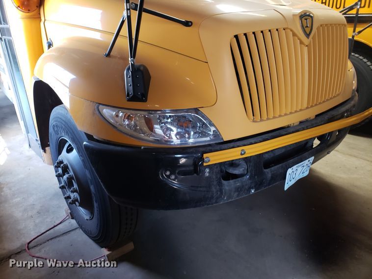 image for item ET9825 2006 International CE300 school bus