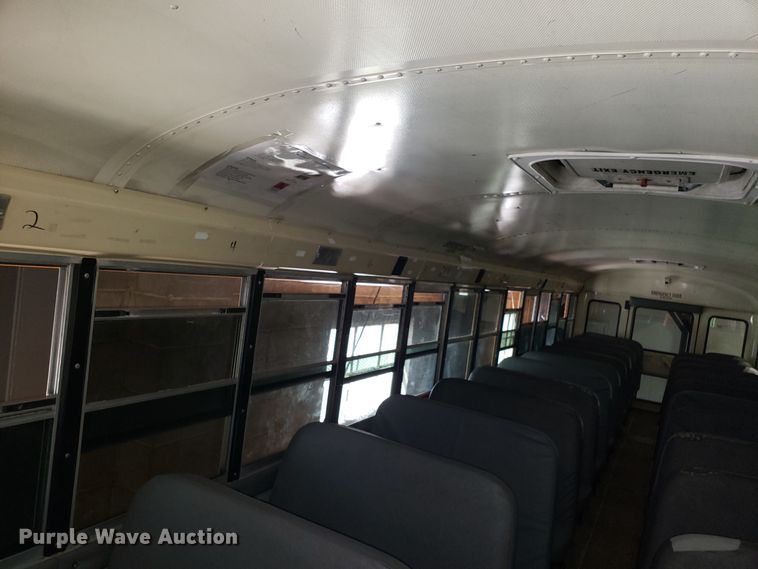 image for item ET9825 2006 International CE300 school bus