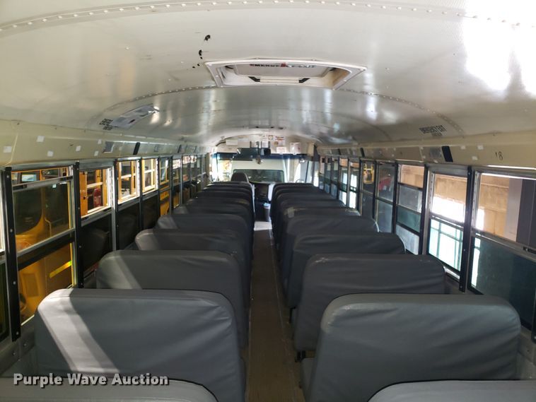 image for item ET9825 2006 International CE300 school bus