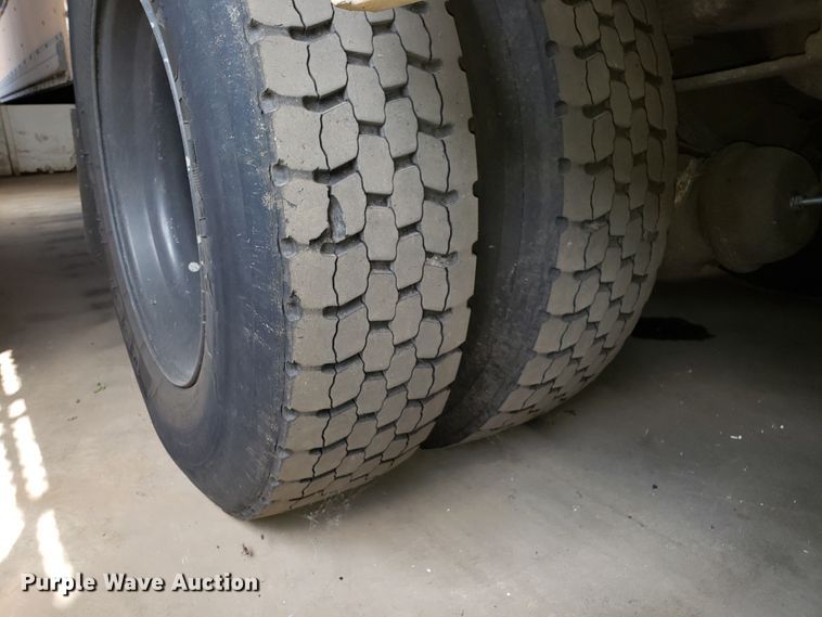 image for item ET9825 2006 International CE300 school bus