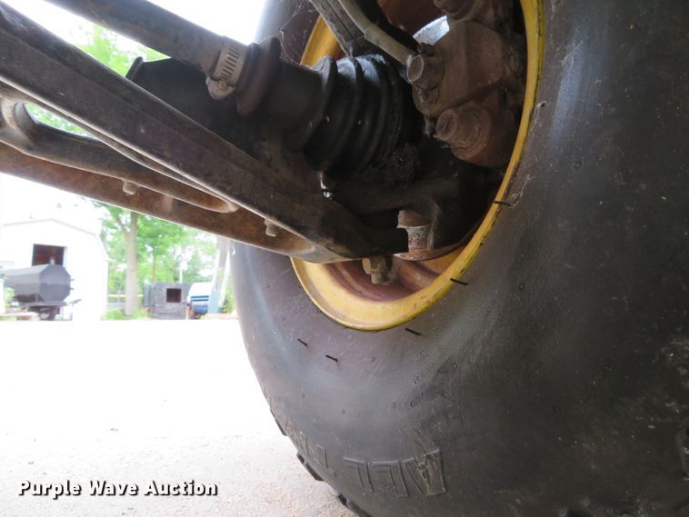 image for item EV9712 John Deere Gator HPX utility vehicle