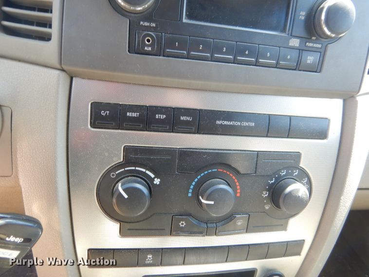 image for item FC9763 2006 Jeep Grand Cherokee Laredo SUV