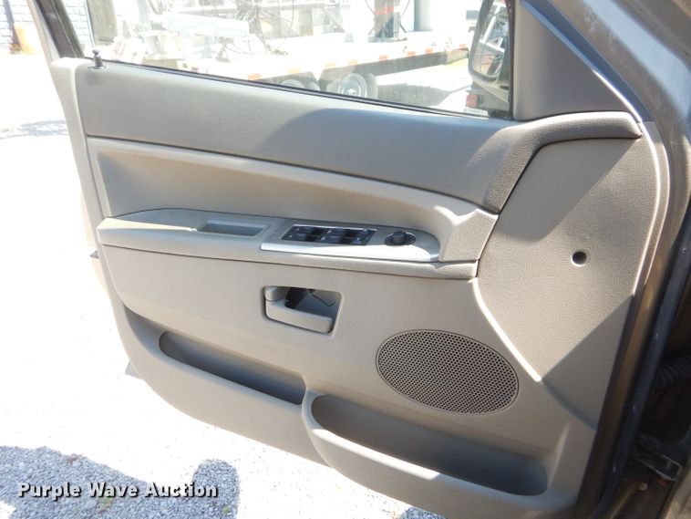 image for item FC9763 2006 Jeep Grand Cherokee Laredo SUV