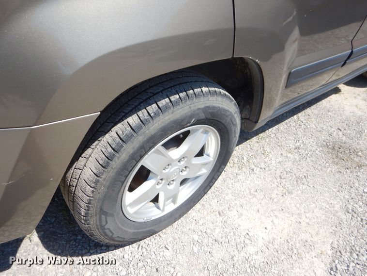 image for item FC9763 2006 Jeep Grand Cherokee Laredo SUV