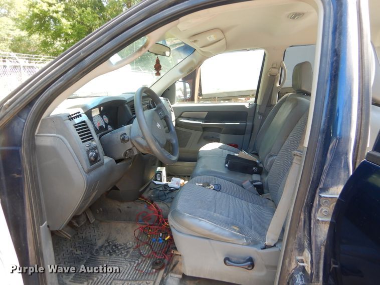 image for item FC9764 2007 Dodge Ram 1500 Quad Cab pickup truck