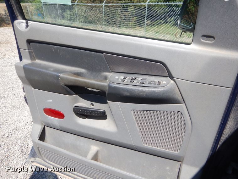 image for item FC9764 2007 Dodge Ram 1500 Quad Cab pickup truck