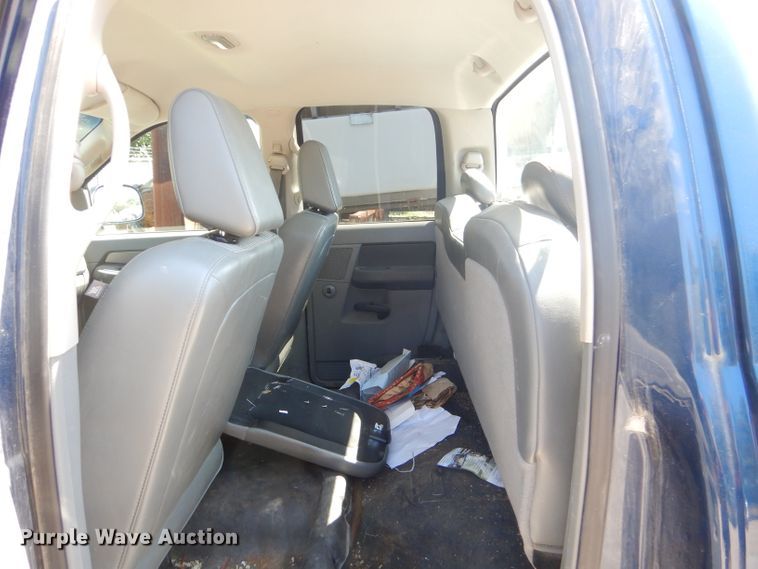 image for item FC9764 2007 Dodge Ram 1500 Quad Cab pickup truck