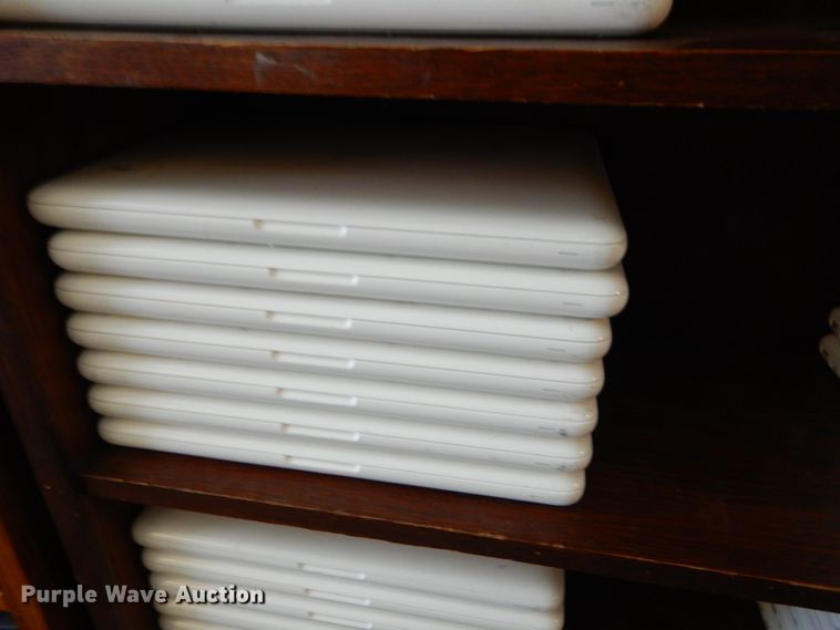 image for item FC9809 (55) MacBook laptops