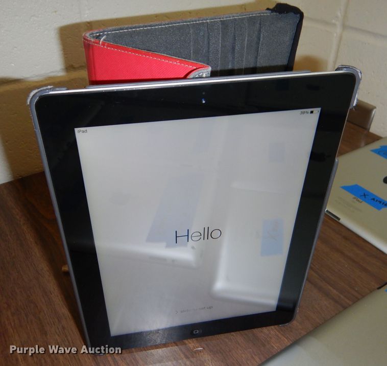 image for item FC9810 (35) Apple iPads