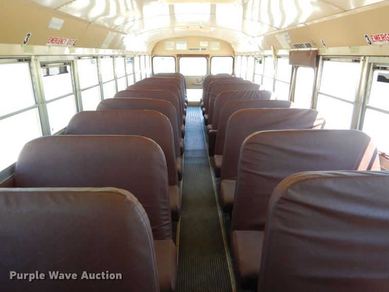 image for item FC9833 1995 International 3800 school bus