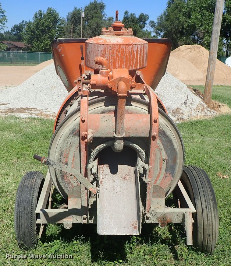 image for item FE9984 Cement mixer