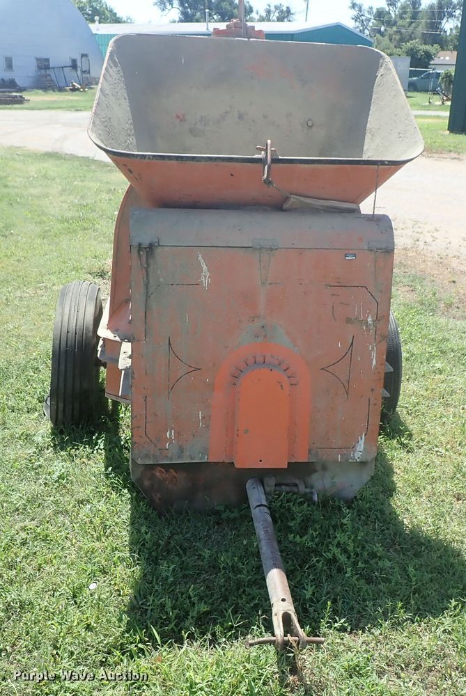 image for item FE9984 Cement mixer