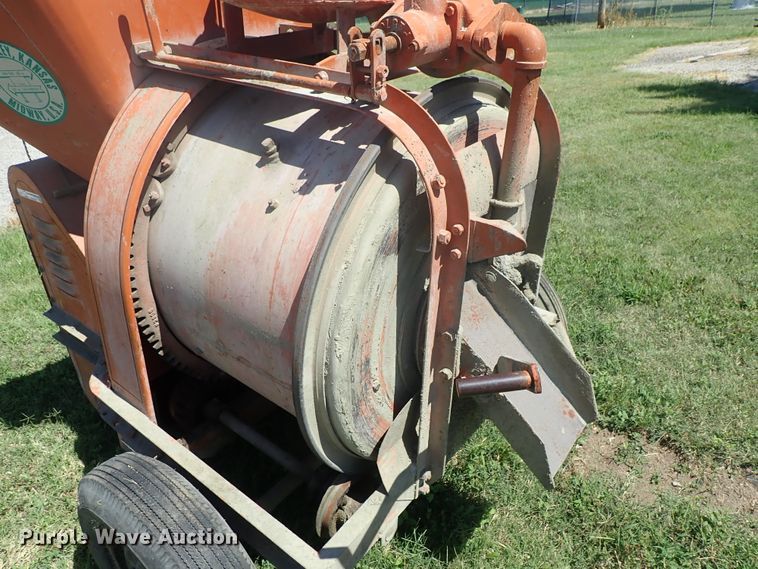 image for item FE9984 Cement mixer