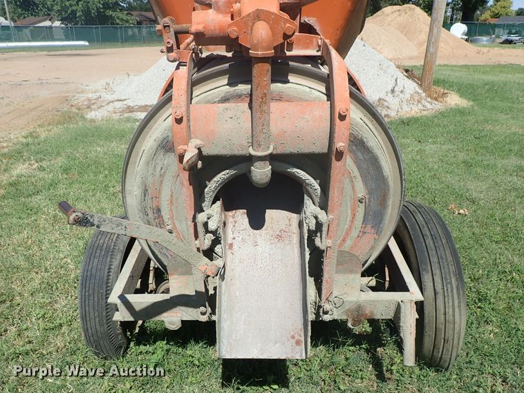image for item FE9984 Cement mixer