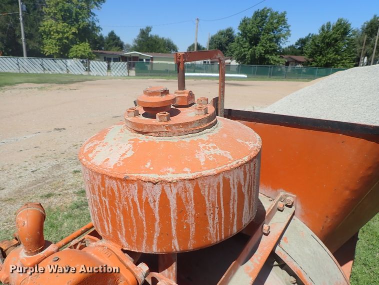 image for item FE9984 Cement mixer