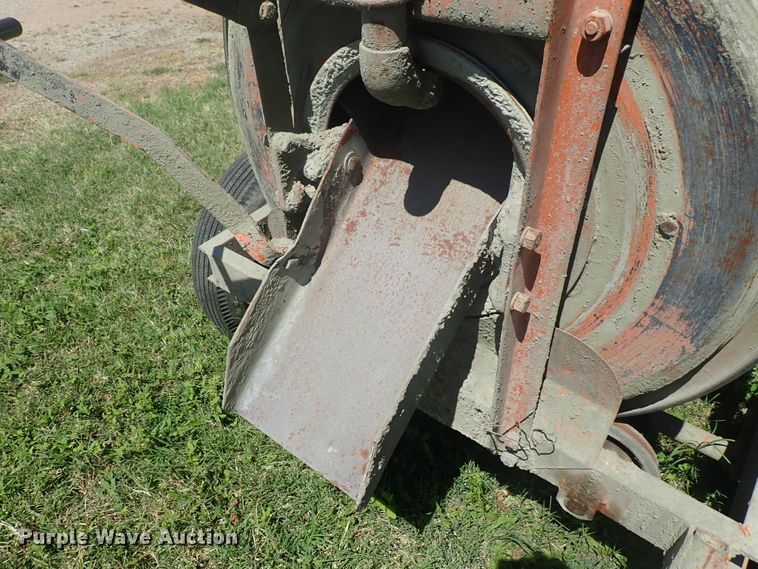 image for item FE9984 Cement mixer