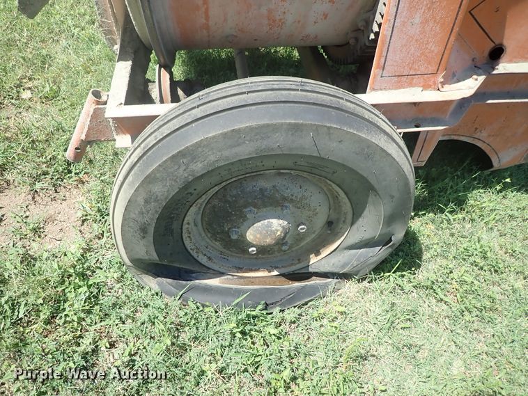 image for item FE9984 Cement mixer