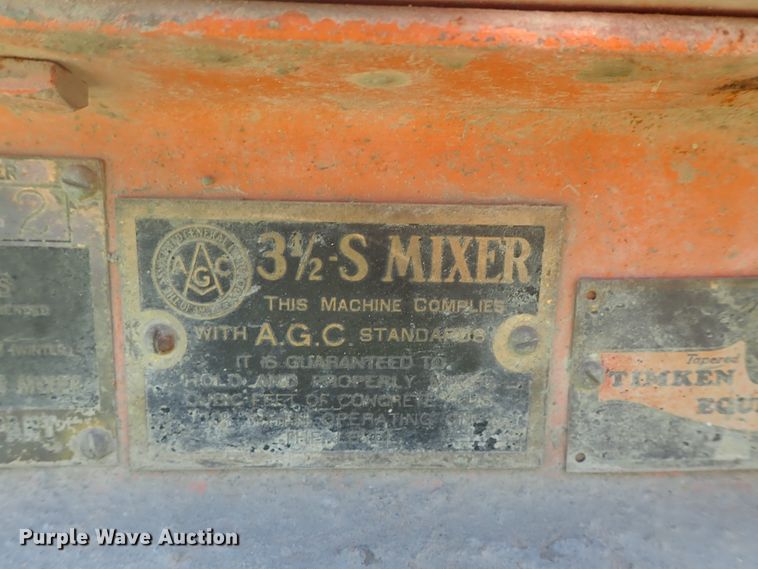 image for item FE9984 Cement mixer