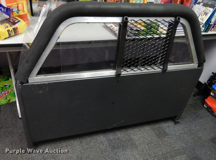 image for item FI9966 2010 Chevrolet Impala cage divider