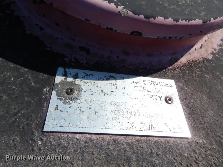 image for item FI9976 (2) fuel tanks