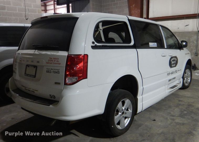 image for item FT9361 2014 Dodge Grand Caravan van