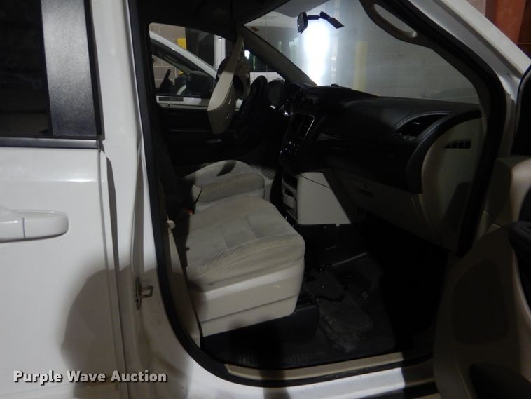 image for item FT9361 2014 Dodge Grand Caravan van