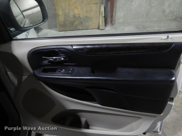 image for item FT9361 2014 Dodge Grand Caravan van