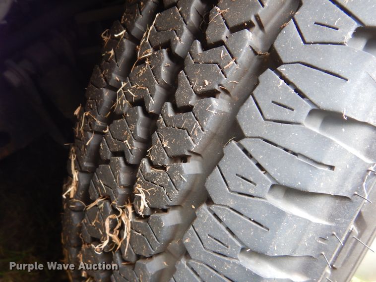 image for item FT9362 2010 Chevrolet Express G4500 shuttle bus