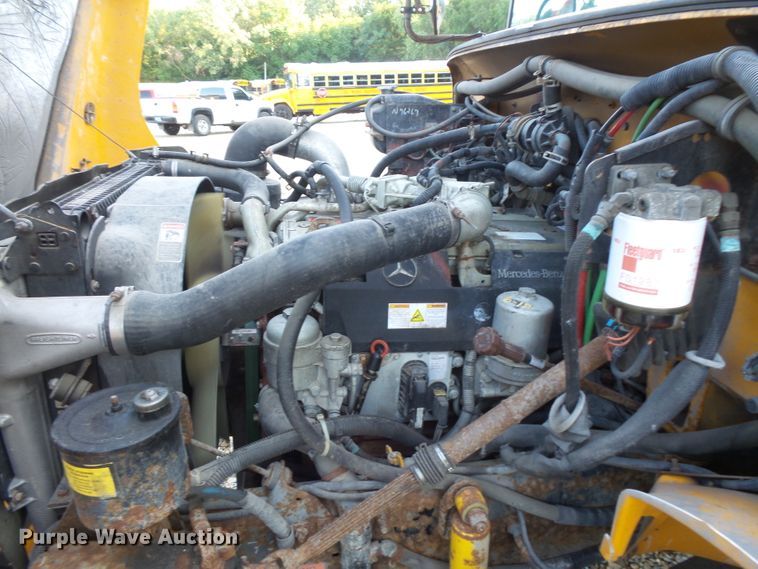 image for item FU9299 2005 Freightliner FS65 Thomas school bus