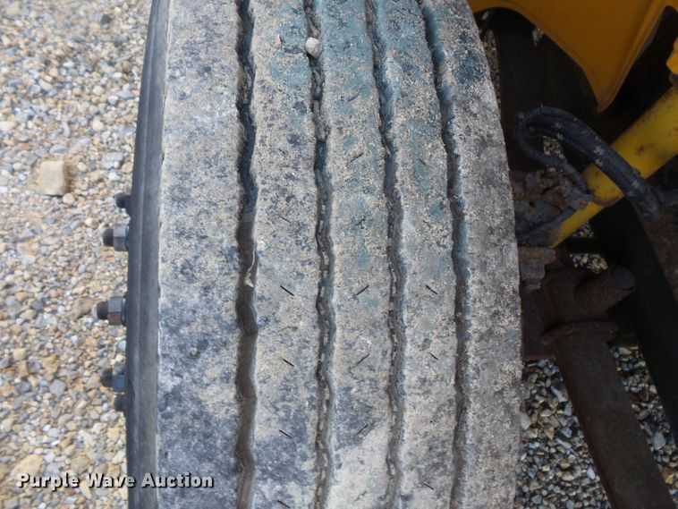 image for item FU9299 2005 Freightliner FS65 Thomas school bus