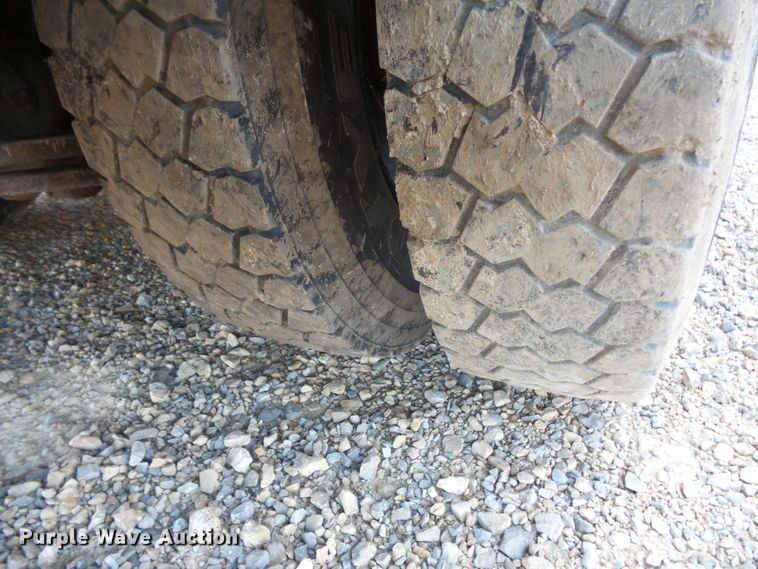 image for item FU9299 2005 Freightliner FS65 Thomas school bus