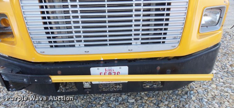 image for item FU9300 2005 Freightliner FS65 Thomas school bus
