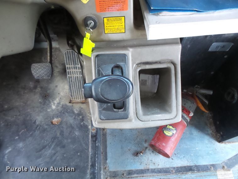 image for item FU9300 2005 Freightliner FS65 Thomas school bus