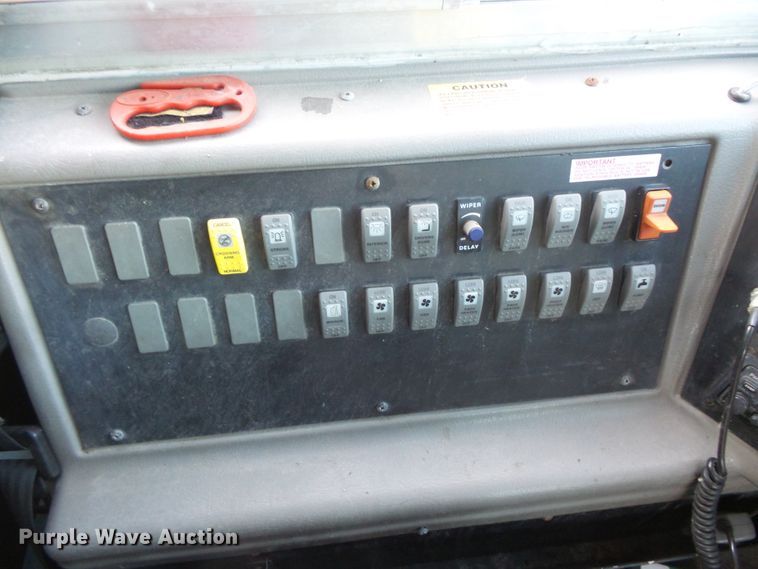 image for item FU9300 2005 Freightliner FS65 Thomas school bus