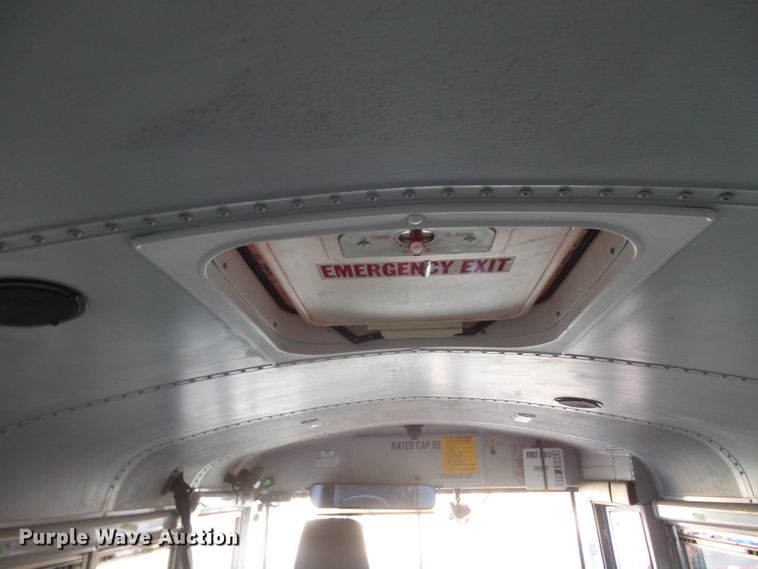 image for item FU9300 2005 Freightliner FS65 Thomas school bus