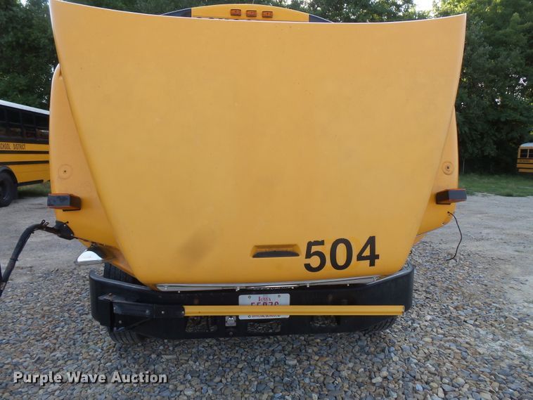 image for item FU9300 2005 Freightliner FS65 Thomas school bus