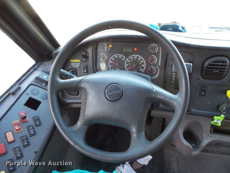 image for item FU9301 2009 Freightliner B2 Thomas school bus