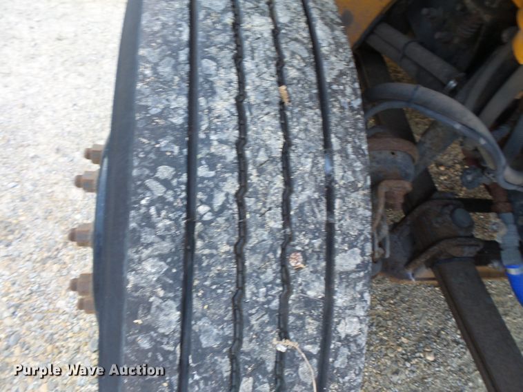 image for item FU9301 2009 Freightliner B2 Thomas school bus