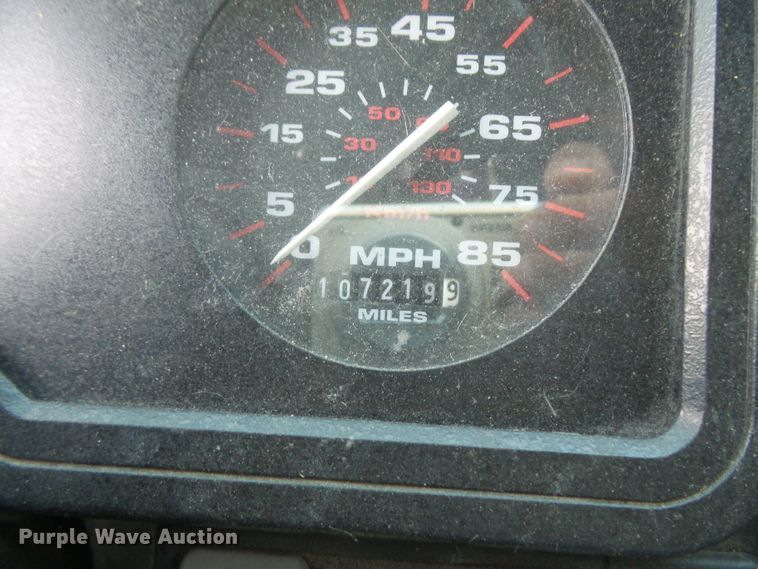 image for item FU9302 2003 Thomas Built Saf-T-Liner MVP EF school bus