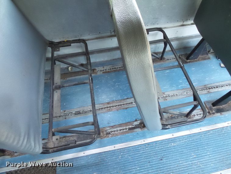 image for item FU9302 2003 Thomas Built Saf-T-Liner MVP EF school bus