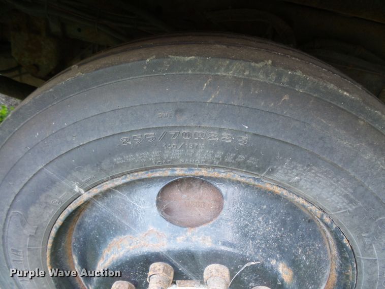 image for item FU9302 2003 Thomas Built Saf-T-Liner MVP EF school bus