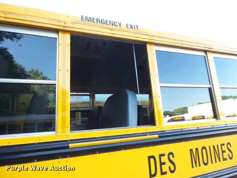 image for item FU9303 2010 Thomas Built Saf-T-Liner EF school bus