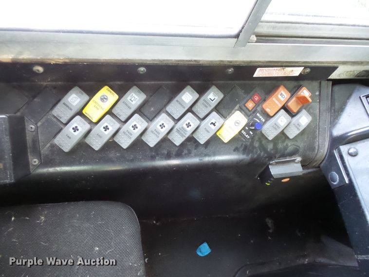 image for item FU9303 2010 Thomas Built Saf-T-Liner EF school bus