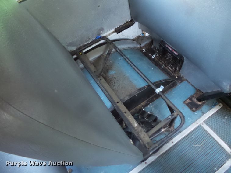 image for item FU9303 2010 Thomas Built Saf-T-Liner EF school bus