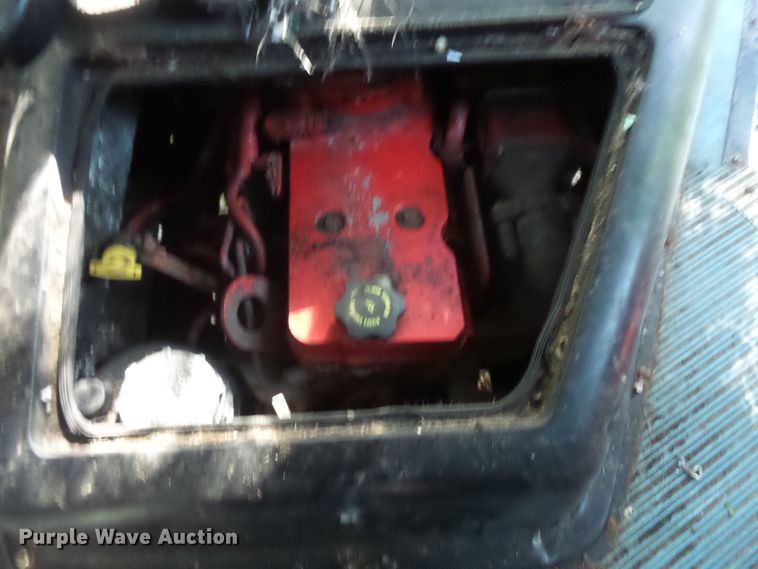 image for item FU9303 2010 Thomas Built Saf-T-Liner EF school bus