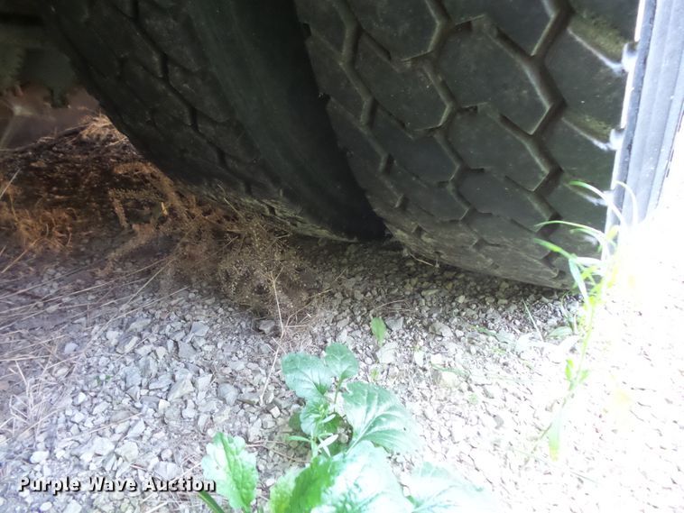 image for item FU9303 2010 Thomas Built Saf-T-Liner EF school bus