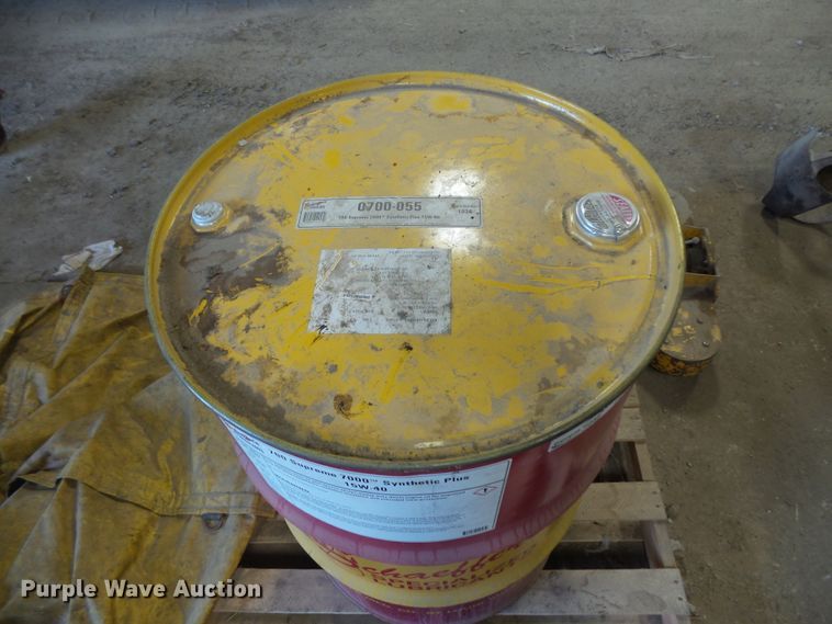 image for item FU9331 (2) barrels of oil