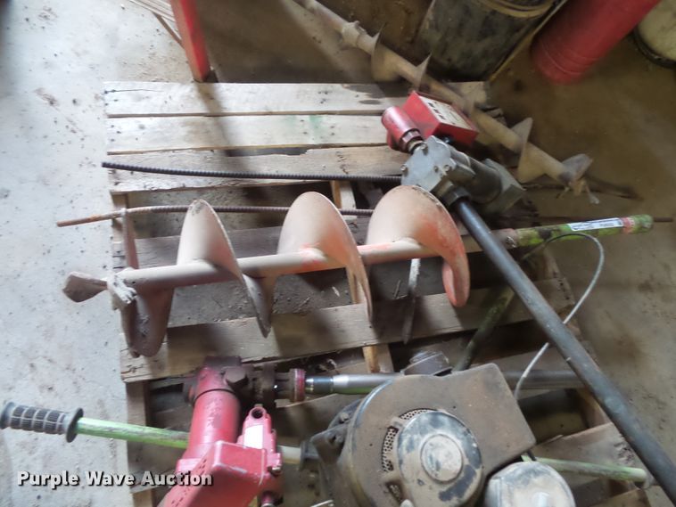 image for item FU9332 Post hole auger